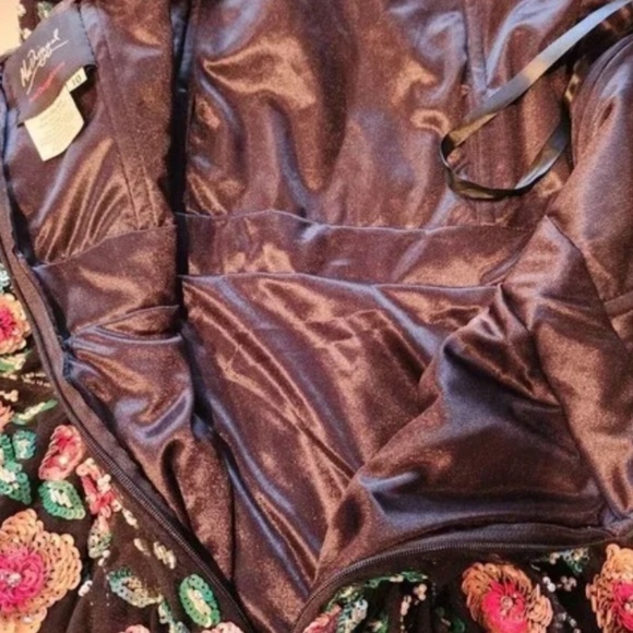 Mac Duggal Beaded Black Floral Mini Dress - Picture 10 of 15